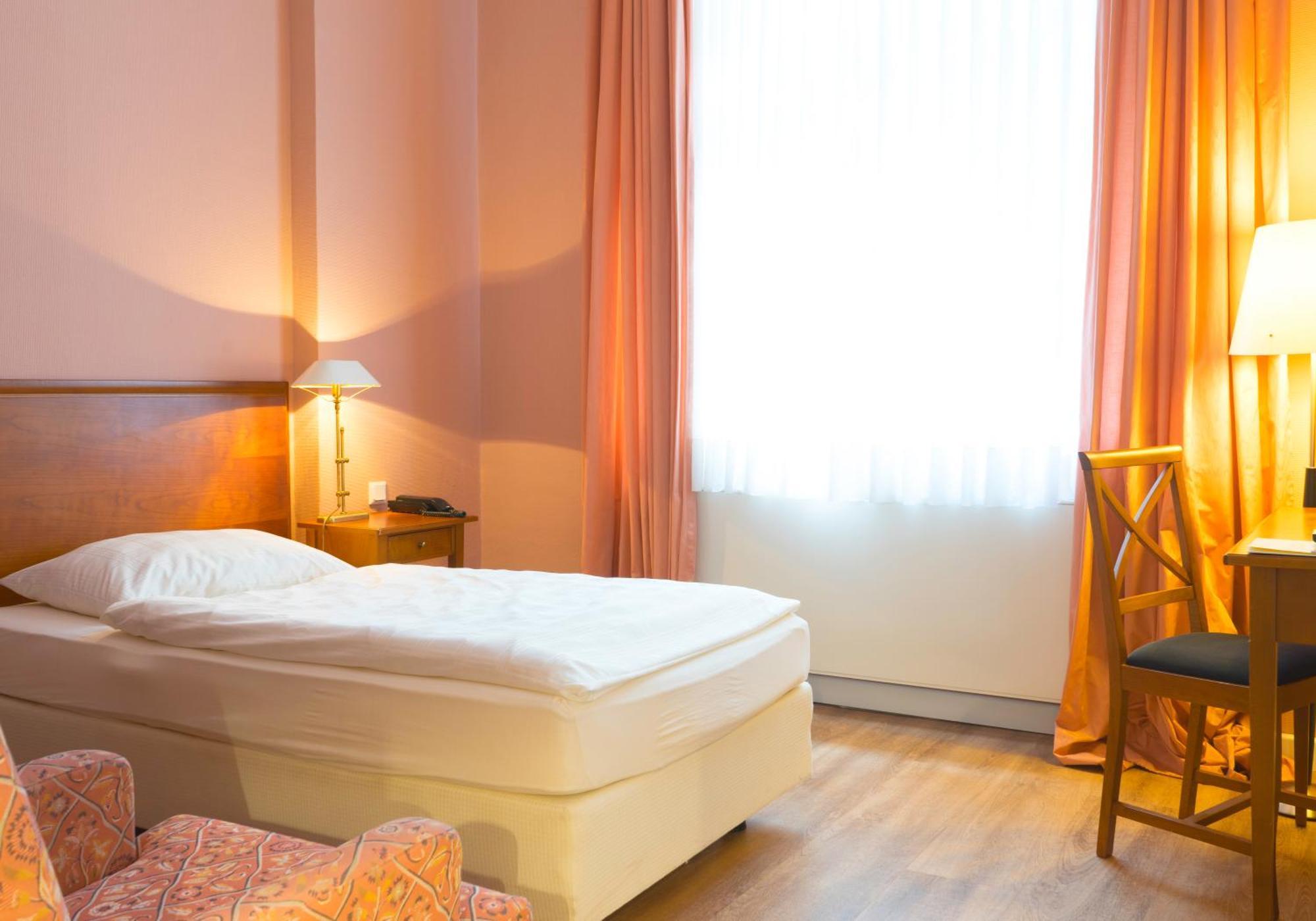 Hotel Villa Viktoria Luise Бланкенбург Номер фото